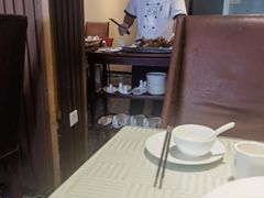 -湖庭壹品鸭王·传统北京烤鸭·别墅私房菜·庭院宵夜(江宁店)