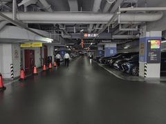 -成都银泰中心-停车场