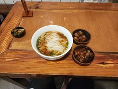 -矮子粉店1985·长沙米粉(湘春路店)