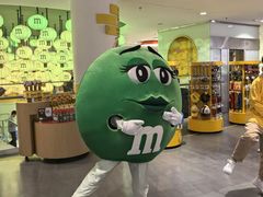 -m豆巧克力世界(上海世茂广场店)