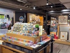 -猫的天空之城概念书店(苏州诚品店)