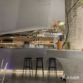 甜品味道很棒，尤其是大不列颠不产茶，冰淇淋的口感