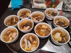 -黔蘑菇四季餐厅(观山湖店)