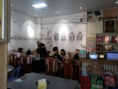 -官塘陈记鱼生·潮汕砂锅粥·牛肉火锅(潮枫路总店)