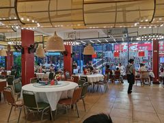 -刘姐啤酒鱼民族演艺餐厅(西街总店)