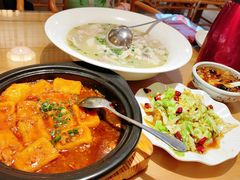 -严记小天府酸菜鱼(西四路店)