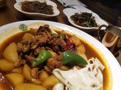 沙湾大盘鸡-塔哈尔·新疆盛宴(城西银泰店)