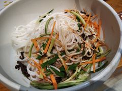 鸡丝凉米线-云海肴·云南小炒·汽锅鸡(天津国金汇店)