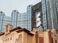 -影汇之星8字形摩天轮