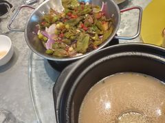 -莲餐厅·湖北菜·潜江小龙虾店(愚园路店)