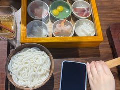 -良米山·云南野生菌过桥米线(上海首店)
