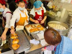 油饼包烧麦-家阳赵师傅油饼包烧麦(粮道街店)
