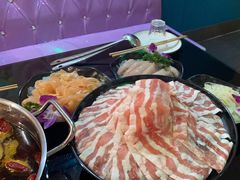 -唯爱KTV聚会餐厅(仙林东城汇店)
