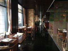 靠窗位-重庆融汇国际酒店17楼·泉籁泰餐厅(沙坪坝店)