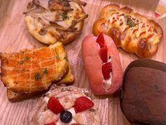 -巴黎贝甜(大宁国际商业广场店)