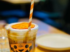 这事橙了-小巨场咖啡