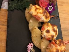 芝士焗阿根廷大虾配甜烤菠萝-麦甜创意轻食餐厅(西康路店)