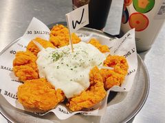 -W COLLECTIVE  DESSERT SHOP