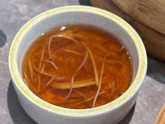 -莱莱小笼·乔艾