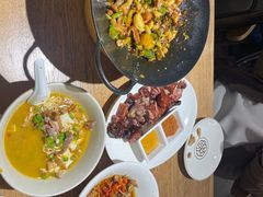 -聚鑫朋酸菜肥肠(文艺路口店)