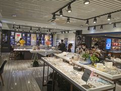 -宏宇眼镜蔡司依视路折扣店(兆佳眼镜城店)