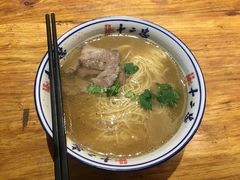 -十二忠手拉面(燎原街店)