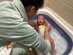 -秋歌护理·月嫂·育儿嫂(浦东医院店)