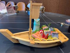 -鼎泰亨·海鲜牛肉餐厅(滨江店)