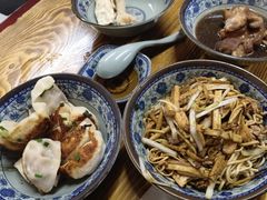 -无名氏宵夜小摊(祝家三姐妹馄饨店)