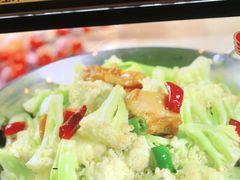 -宝燕海货工场(长江国际店)