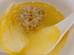 蟹粉狮子头-萬國春·中菜馆(颐和公馆店)