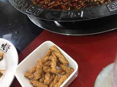 -烧哥美蛙肥肠鱼火锅·十五年社区店