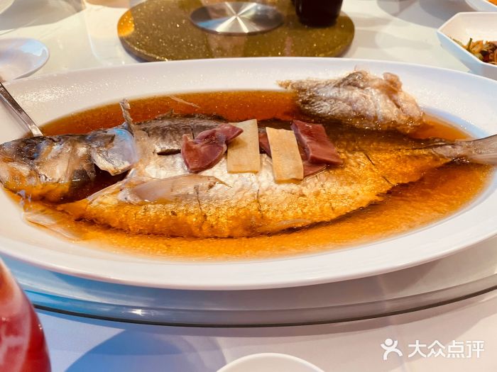上海小南国(正大店)清蒸鲥鱼图片