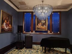 -龙虾酒吧扒房(宁波香格里拉店)