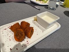 -Efes Turkish & Mediterranean Cuisine 艾菲斯餐厅(陆家嘴店)