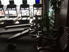 -健龙森俱乐部·游泳·健身·羽毛球综合体育馆