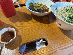 -琥珀老六龙虾(四里河店)