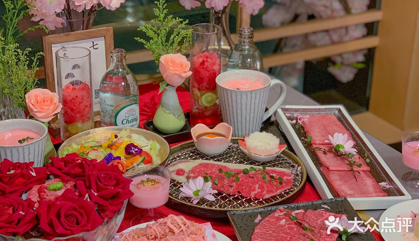 来武汉只办一件事:吃樱花烤肉.... 