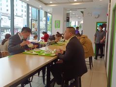 -老乡鸡(武汉中南梅苑小区地铁站店)