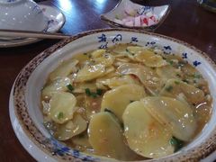 -黄桷树曹家私房菜(江与城店)