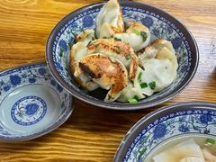 -无名氏宵夜小摊(祝家三姐妹馄饨店)