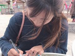 -百里峡七彩艺术小镇