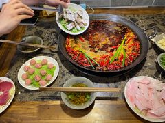 -六公里老火锅(总店)