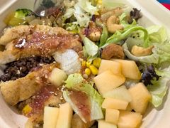 -POKEE VIA&Brunch·维娅(重庆来福士店)