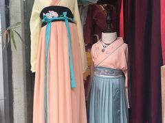 -暮晚尘香汉服旗袍