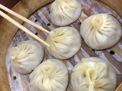蟹黄小笼-朱新年·苏式汤团·面点(北寺塔店)