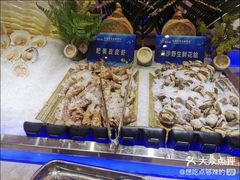-锤头鲨毛肚海鲜烤肉自助餐厅(国购广场店)