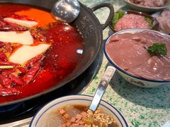 -鸿姐老火锅(疁城新天地店)