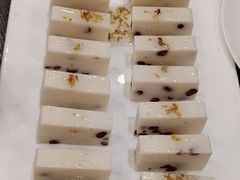 -河畔春天时尚餐厅