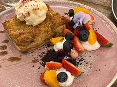 -FLOVIE FLORIST CAFE